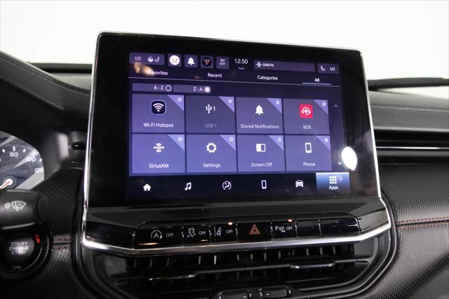 Photo of 2022 Granite Crystal Metallic Clearcoat Jeep Compass
