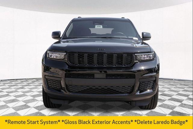 Photo of 2025 Diamond Black Crystal Pearlcoat Jeep Grand Cherokee L