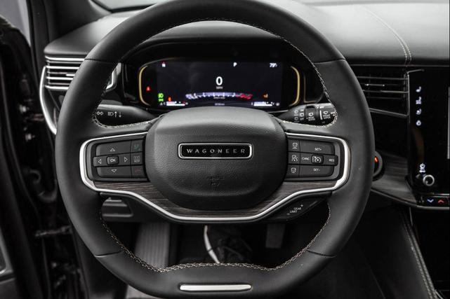 Photo of 2023 Diamond Black Crystal Pearlcoat Jeep Wagoneer