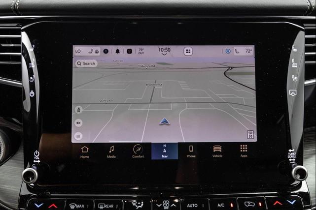 Photo of 2023 Diamond Black Crystal Pearlcoat Jeep Wagoneer