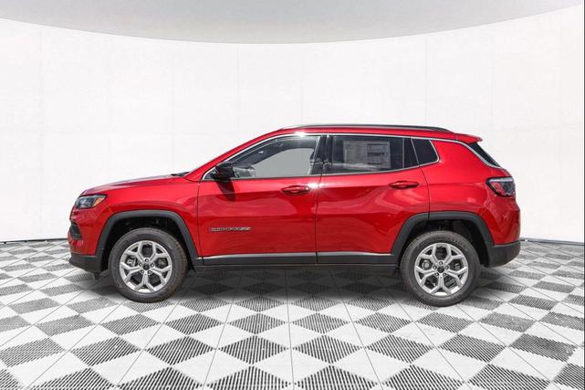 Photo of 2025 Red Hot Pearlcoat Jeep Compass