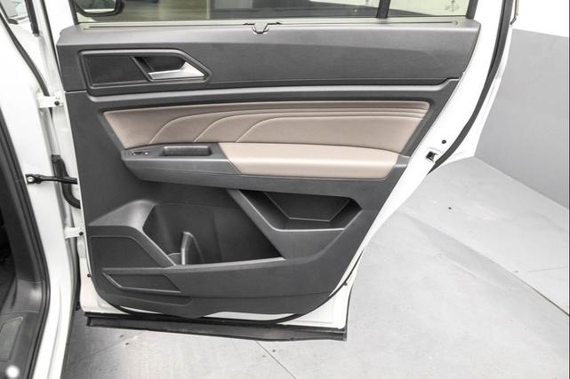 Photo of 2021 White Volkswagen Atlas