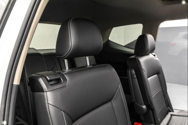 Photo of 2021 White Volkswagen Atlas