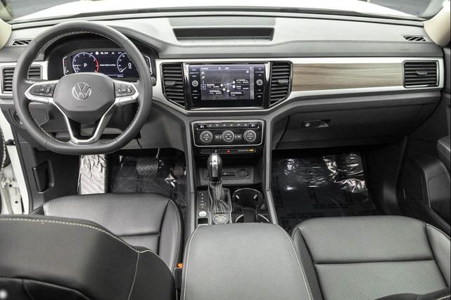 Photo of 2021 White Volkswagen Atlas