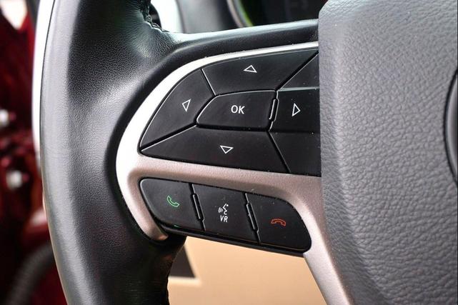 Photo of 2021 Velvet Red Pearlcoat Jeep Grand Cherokee