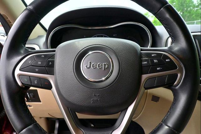 Photo of 2021 Velvet Red Pearlcoat Jeep Grand Cherokee