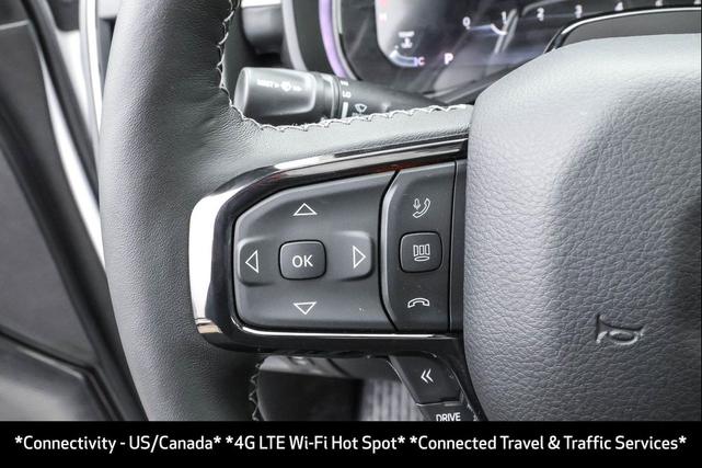 Photo of 2025 Bright White Clearcoat RAM 1500