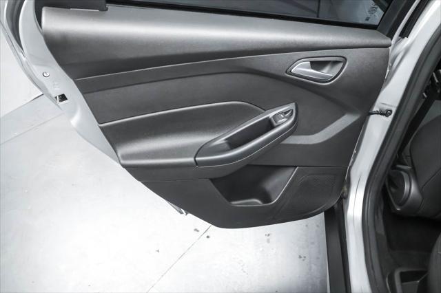 Photo of 2016 Ingot Silver Ford Focus