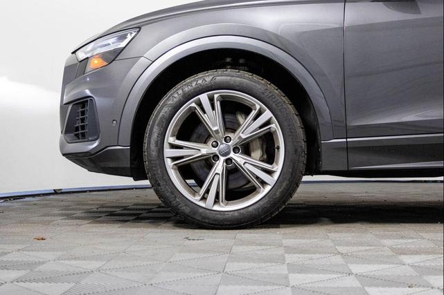 Photo of 2019 Samurai Gray Metallic Audi Q8