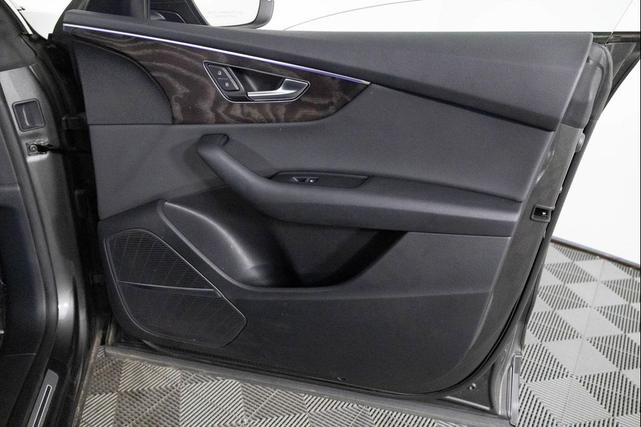 Photo of 2019 Samurai Gray Metallic Audi Q8