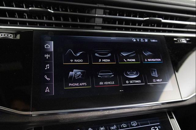 Photo of 2019 Samurai Gray Metallic Audi Q8
