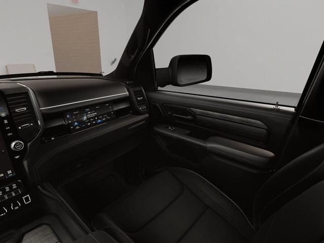 Photo of 2026 Diamond Black Crystal Pearlcoat RAM 1500