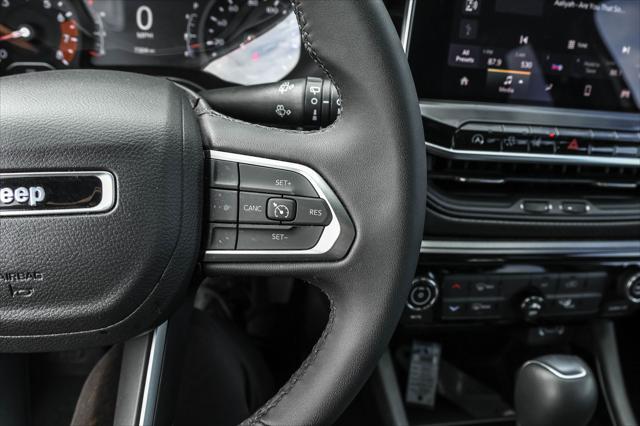 Photo of 2024 Diamond Black Crystal Pearlcoat Jeep Compass
