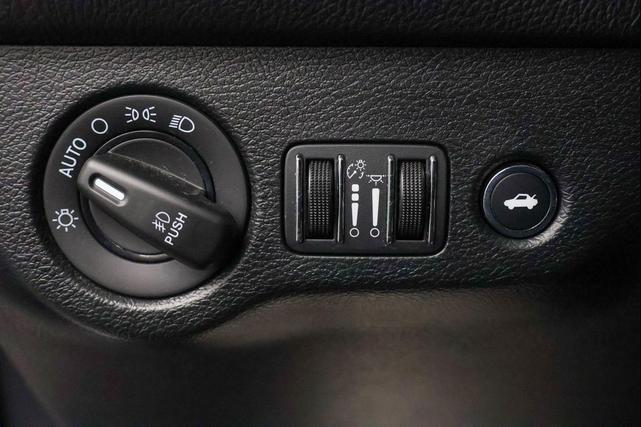 Photo of 2019 Pitch Black Clearcoat Dodge Challenger