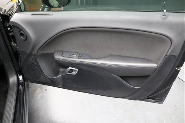 Photo of 2019 Pitch Black Clearcoat Dodge Challenger