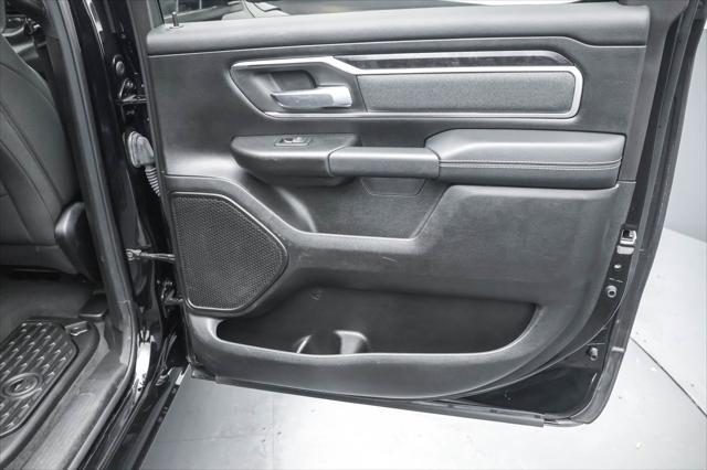 Photo of 2022 Diamond Black Crystal Pearlcoat RAM 1500