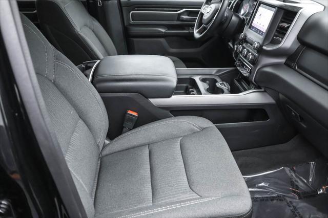 Photo of 2022 Diamond Black Crystal Pearlcoat RAM 1500