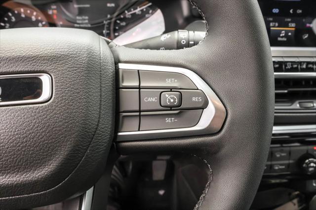 Photo of 2025 Red Hot Pearlcoat Jeep Compass