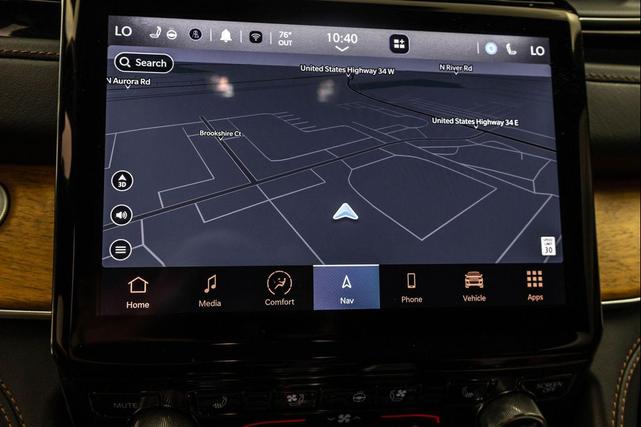 Photo of 2023 Diamond Black Crystal Pearlcoat Jeep Grand Cherokee