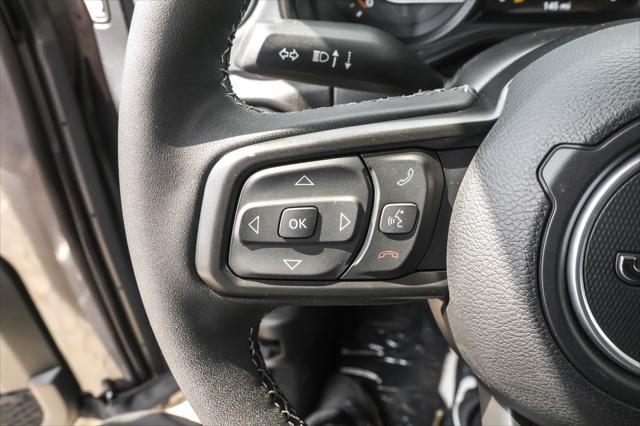 Photo of 2025 Granite Crystal Metallic Clearcoat Jeep Wrangler