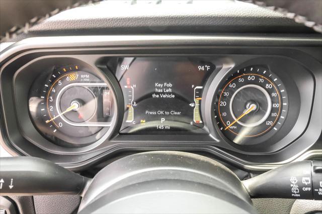 Photo of 2025 Granite Crystal Metallic Clearcoat Jeep Wrangler
