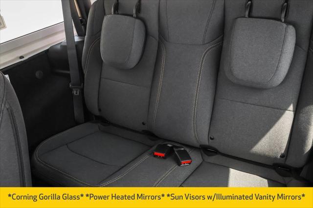 Photo of 2025 Granite Crystal Metallic Clearcoat Jeep Wrangler