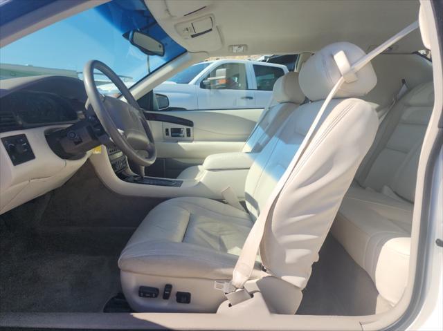 Photo of 1999 White Cadillac Eldorado