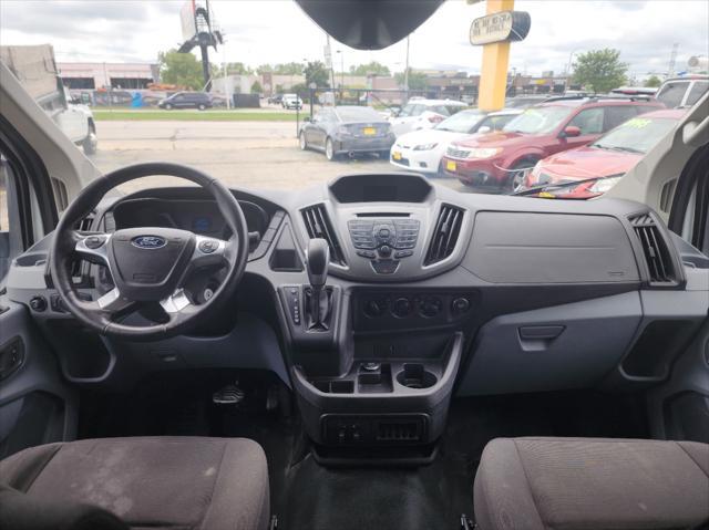 Photo of 2017 Oxford White Ford Transit-250