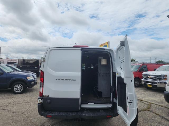 Photo of 2017 Oxford White Ford Transit-250