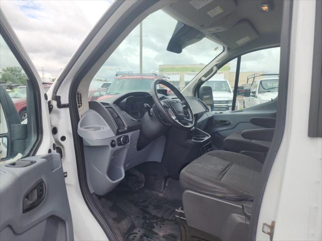 Photo of 2017 Oxford White Ford Transit-250