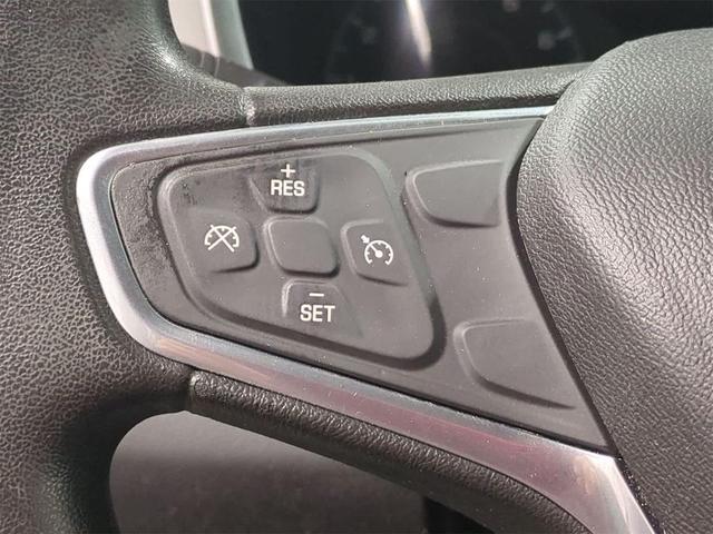 Photo of 2018 Ivy Metallic Chevrolet Equinox