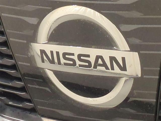 Photo of 2017 Caspian Blue Nissan Rogue