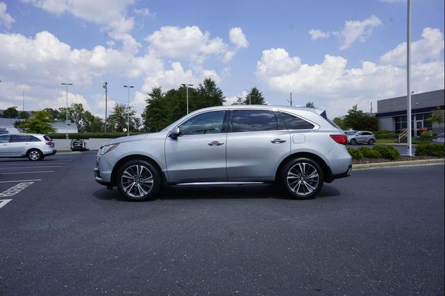 Photo of 2020 Lunar Silver Metallic Acura MDX