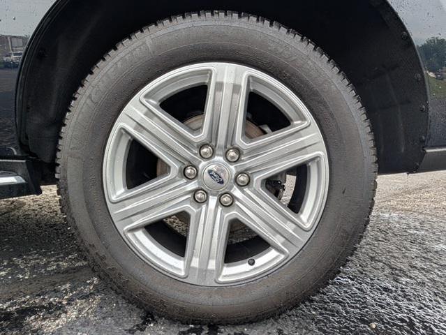 Photo of 2021 Antimatter Blue Metallic Ford Expedition