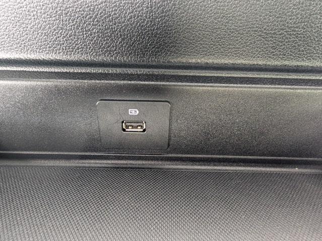 Photo of 2021 Antimatter Blue Metallic Ford Expedition