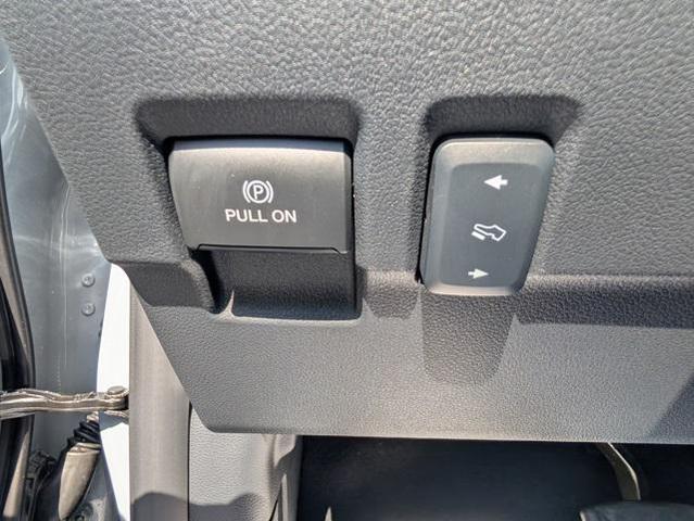 Photo of 2026 Glacier Gray Metallic Tri-Coat Ford F-350