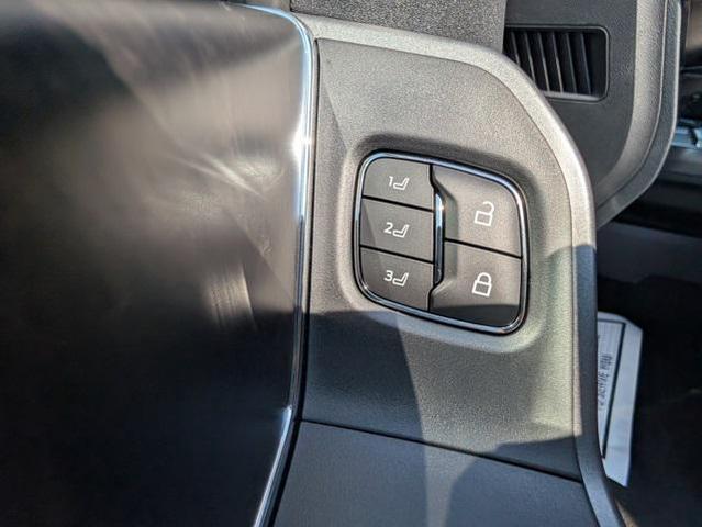 Photo of 2026 Glacier Gray Metallic Tri-Coat Ford F-350