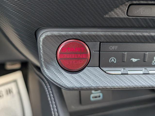 Photo of 2025 Magenta Ford Mustang