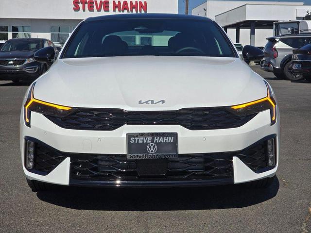 Photo of 2026 Snow White Pearl Kia K5