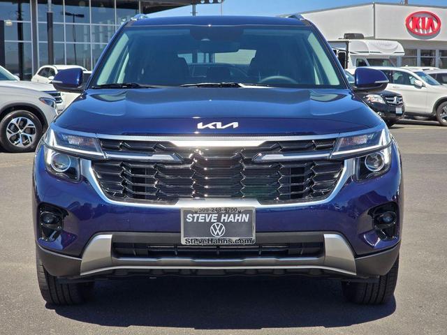 Photo of 2026 Ocean Blue Kia Seltos
