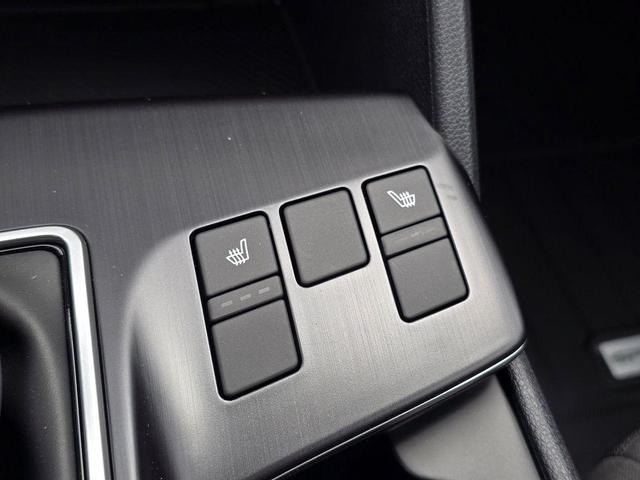 Photo of 2026 Gray Metallic Kia Sportage