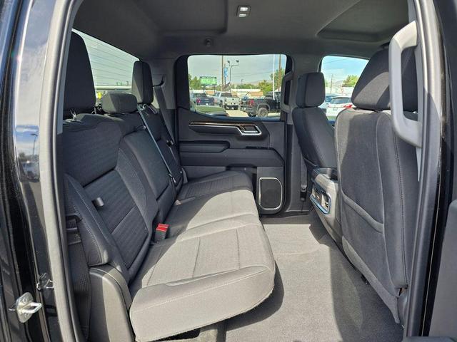 Photo of 2023 Onyx Black GMC Sierra 1500