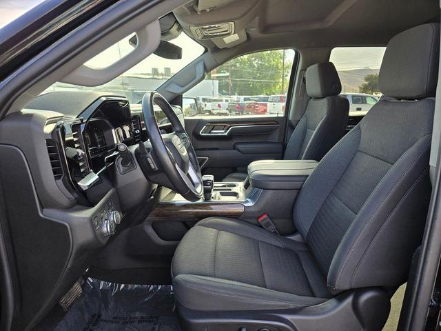 Photo of 2023 Onyx Black GMC Sierra 1500