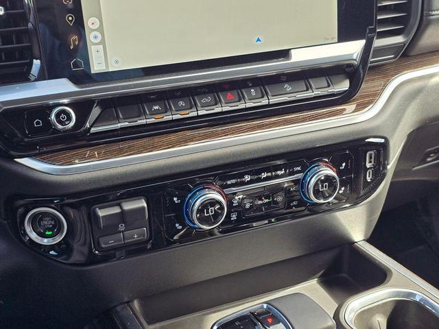 Photo of 2023 Onyx Black GMC Sierra 1500