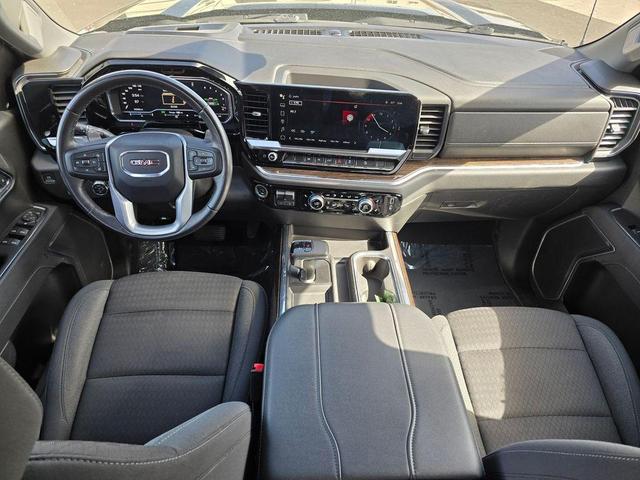 Photo of 2023 Onyx Black GMC Sierra 1500