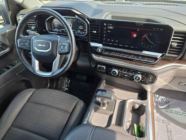 Photo of 2023 Onyx Black GMC Sierra 1500
