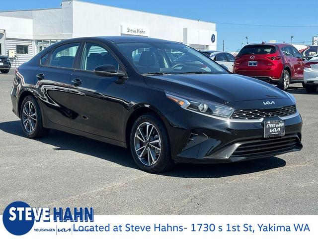 Photo of 2023 Aurora Black Pearl Kia Forte