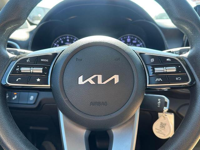 Photo of 2023 Aurora Black Pearl Kia Forte