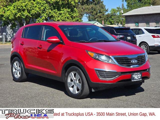 Photo of 2013 Signal Red Kia Sportage