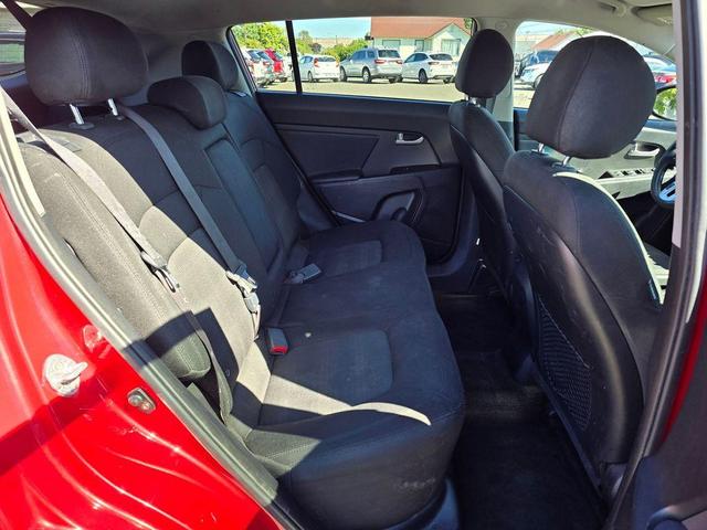 Photo of 2013 Signal Red Kia Sportage